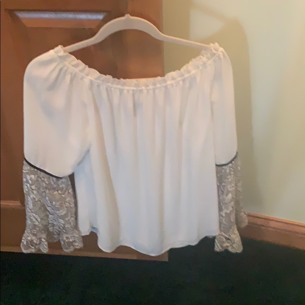 Pretty lacy top